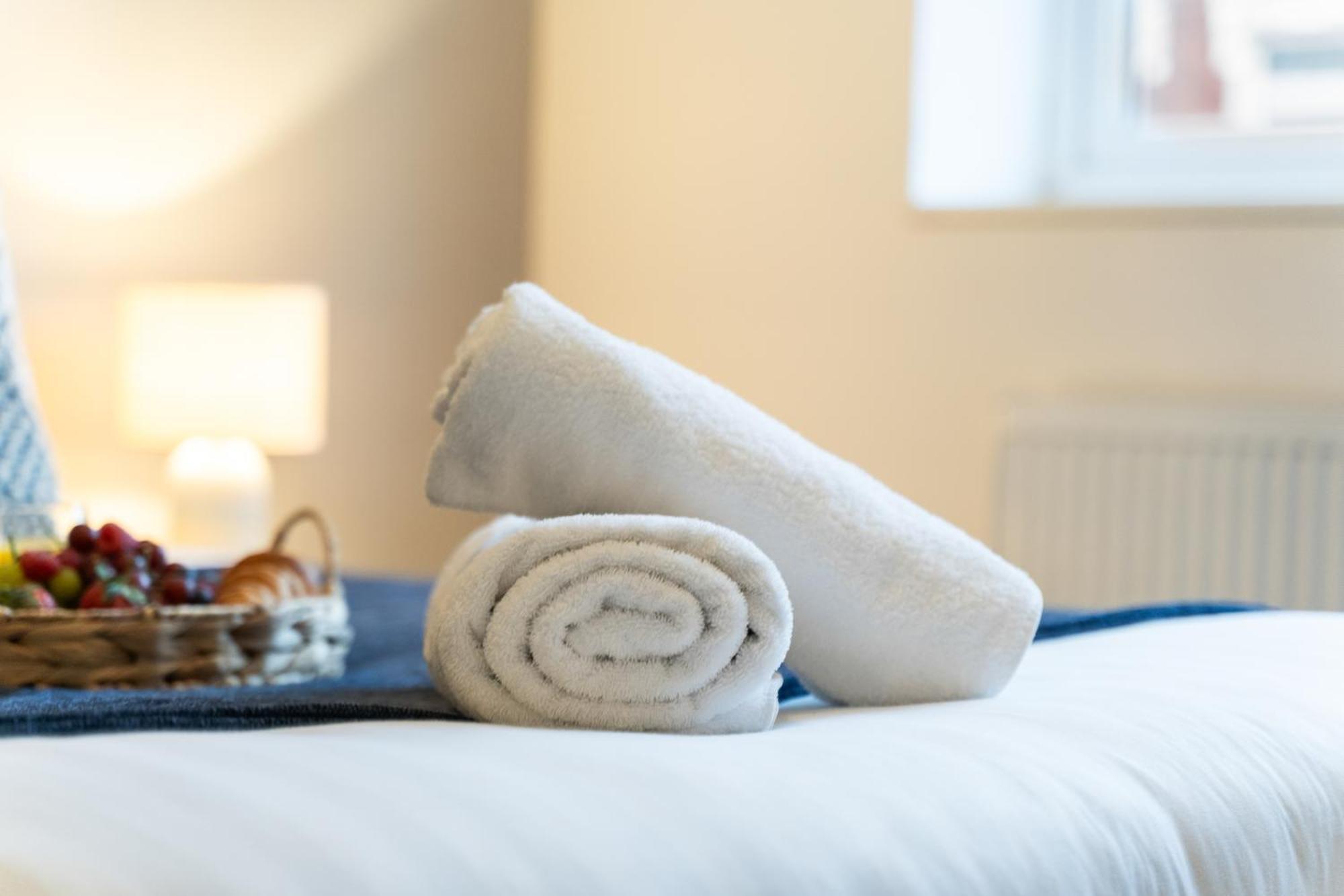 Stylish New Apartment - Free Wifi & Netflix - Top Rated - 3Mh Cradley Heath Eksteriør bilde